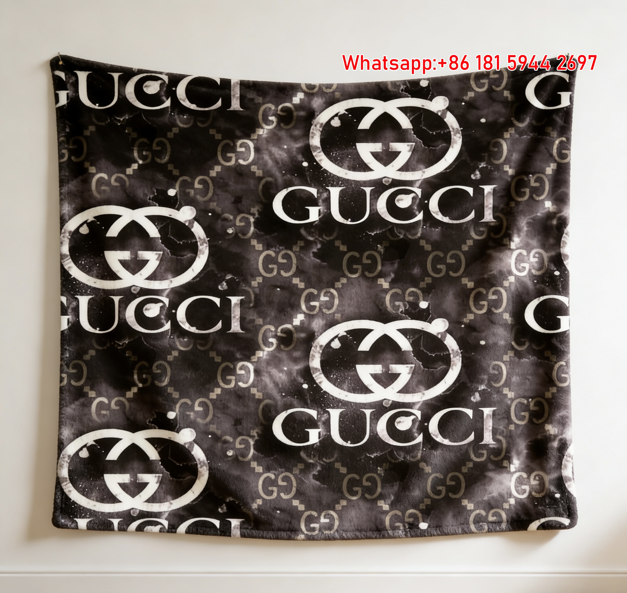 Gucci GG Monogram Distressed Tie-Dye Flannel Blanket Vintage Wall Decor throw blankets IMG_2582
